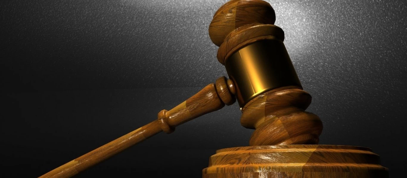 Βόλος: 35χρονος χτύπησε το κεφάλι του στον τοίχο όταν άκουσε ότι θα προφυλακιστεί